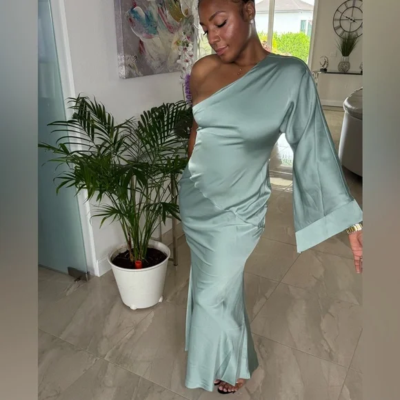 JLUXLABEL One-Shoulder Satin Dress in Light Green - Picture 3 of 5